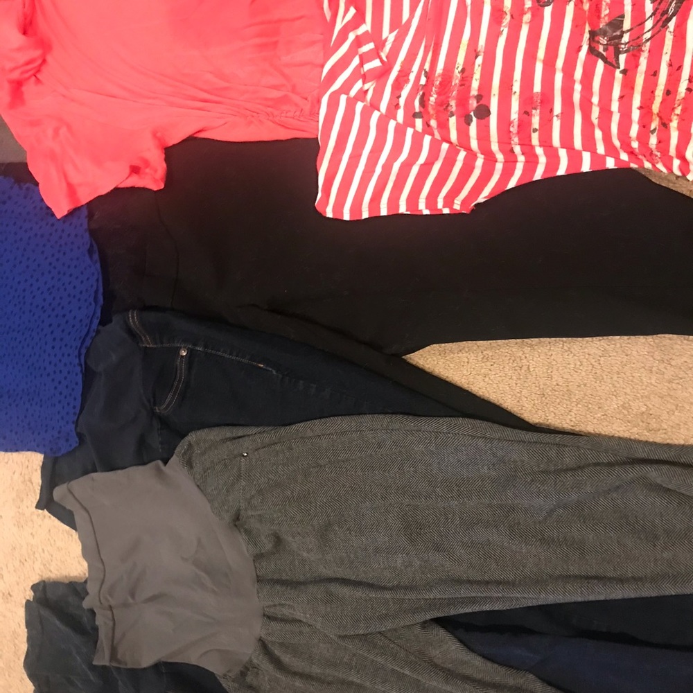 Maternity clothes bundle.
